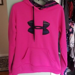 Under armour sweatshirt